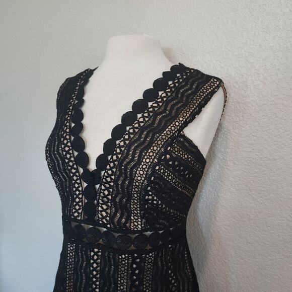 NEW Lush Black w/Tan Lining Eyelet Sleeveless Cocktail Dress Size L - Picture 4 of 14